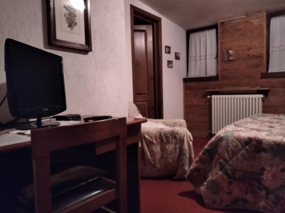 Albergo Martinet فيرنانتِّه المظهر الخارجي الصورة