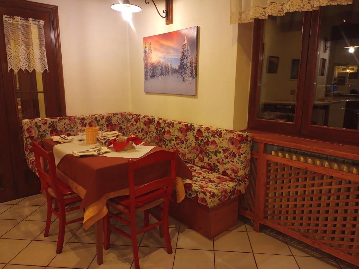 Albergo Martinet فيرنانتِّه المظهر الخارجي الصورة