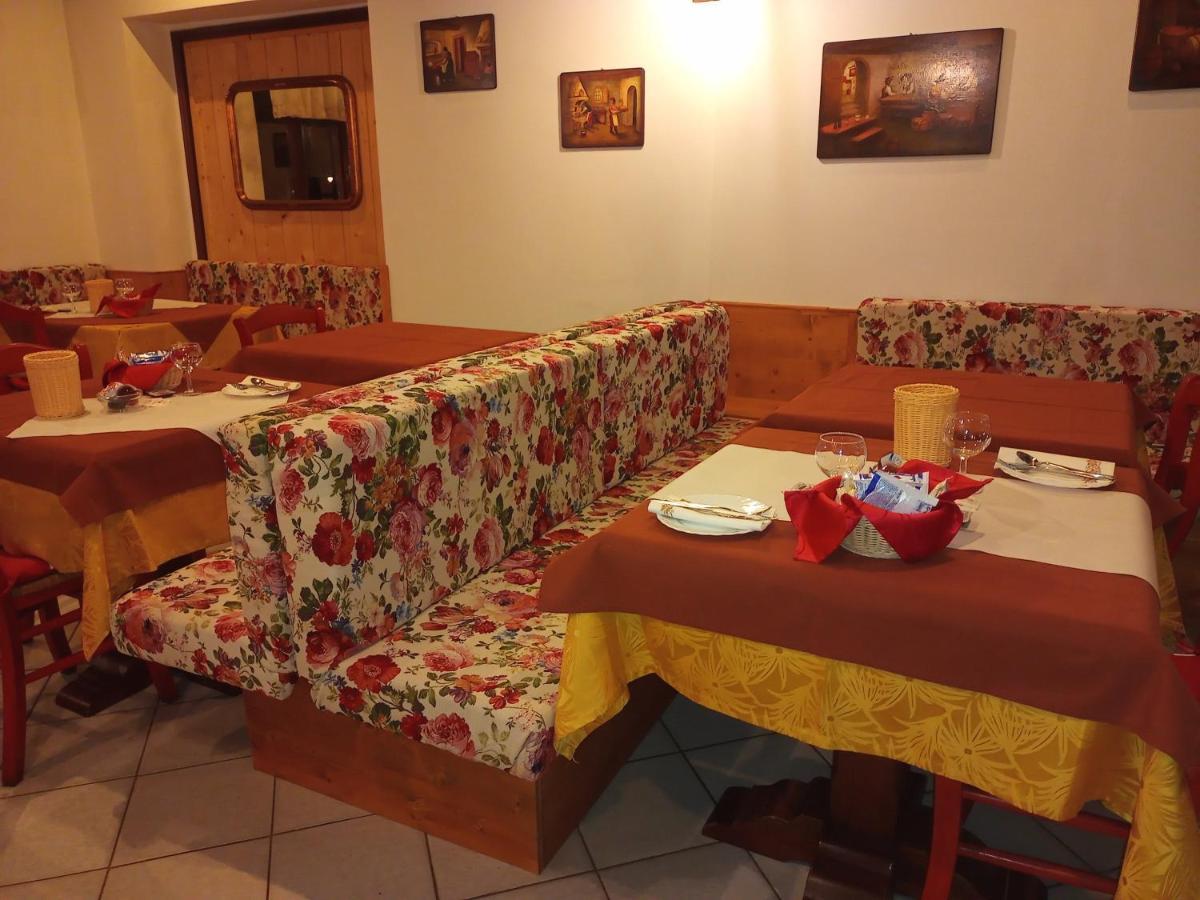 Albergo Martinet فيرنانتِّه المظهر الخارجي الصورة