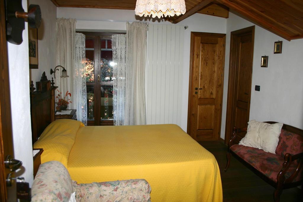 Albergo Martinet فيرنانتِّه الغرفة الصورة