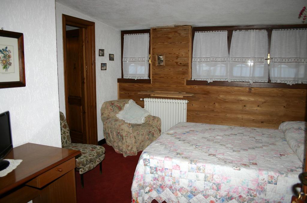 Albergo Martinet فيرنانتِّه المظهر الخارجي الصورة