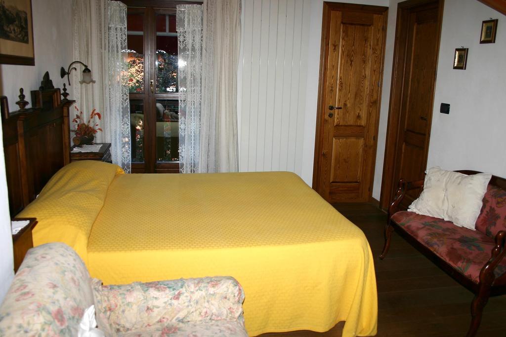 Albergo Martinet فيرنانتِّه المظهر الخارجي الصورة